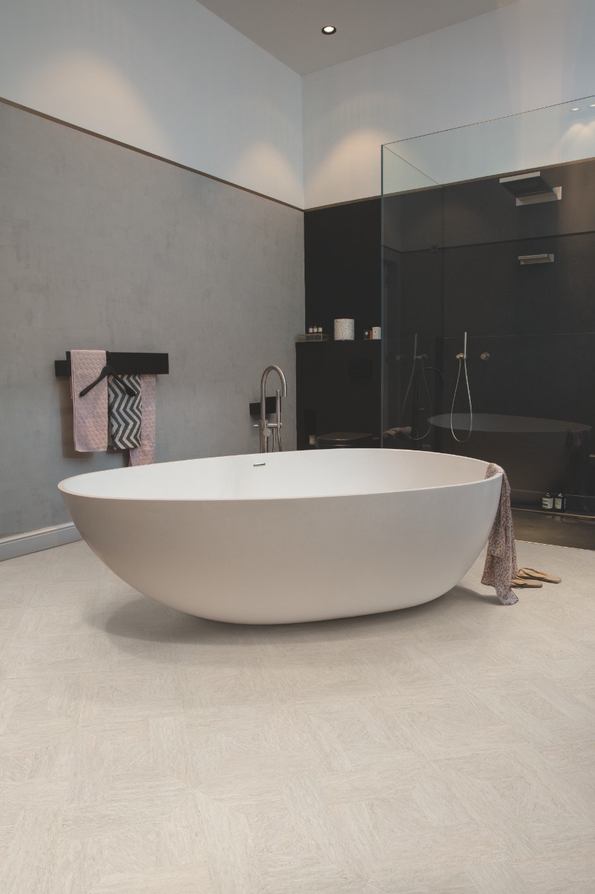 Ламинат Quick Step Impressive Patterns Травертин Бежевый IPE 4510 1200×396×8 фото в интерьере